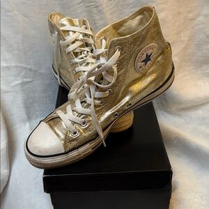 Converse Metallic Gold High Top Sneakers with White Accents Women’s 9.5